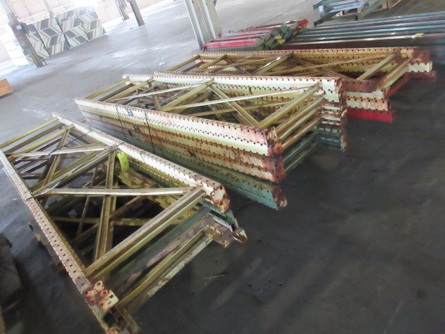 PALLET RACKING UPRIGHTS