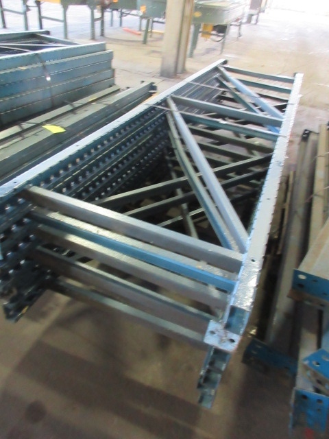 PALLET RACKING UPRIGHTS