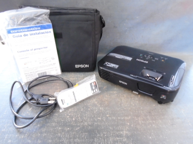 lot 2 image: Epson Projector
