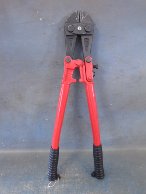 lot 6 image: 18 Bolt Cutter