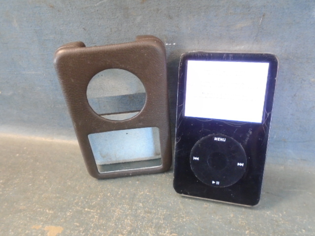 lot 35 image: Ipod 80gb