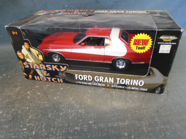 lot 76 image: Diecast Metal Starsky & Hutch Ford Gran Torino Car