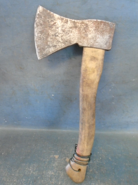 lot 80 image: Hatchet
