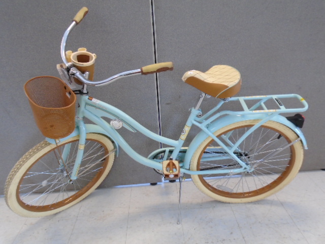 lot 81 image: Huffy Nel Lusso Bicycle