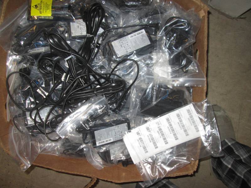 lot 306 image: lot of power supply and misc cables...