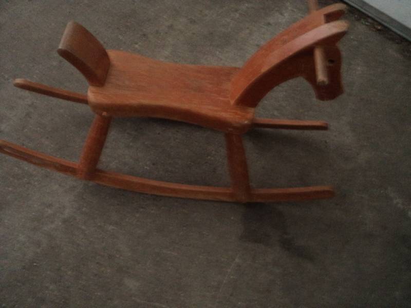 lot 3 image: Vintage Wood Rocking Horse...