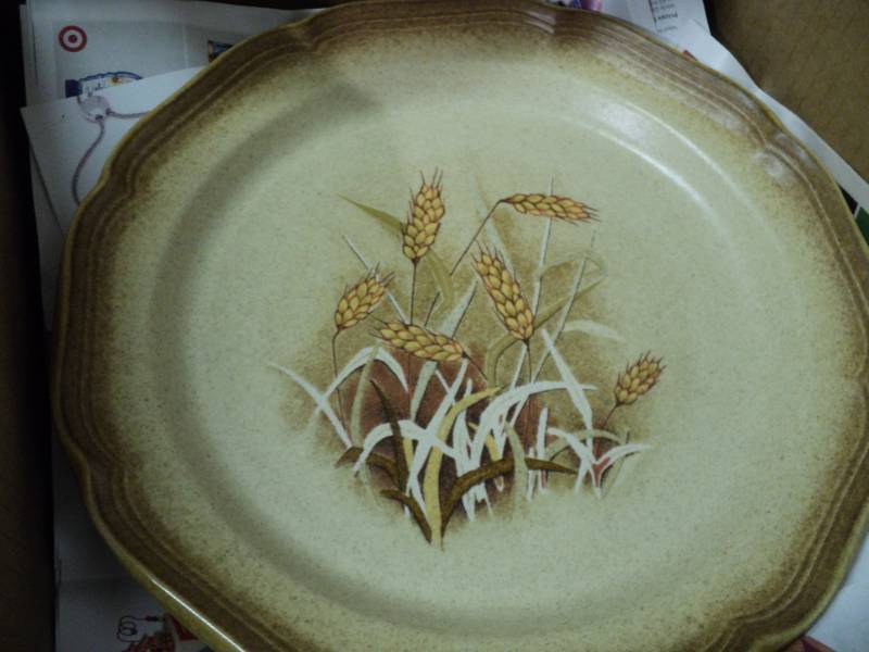 lot 22 image: Complete set of Mikasa 12 piece Whe...