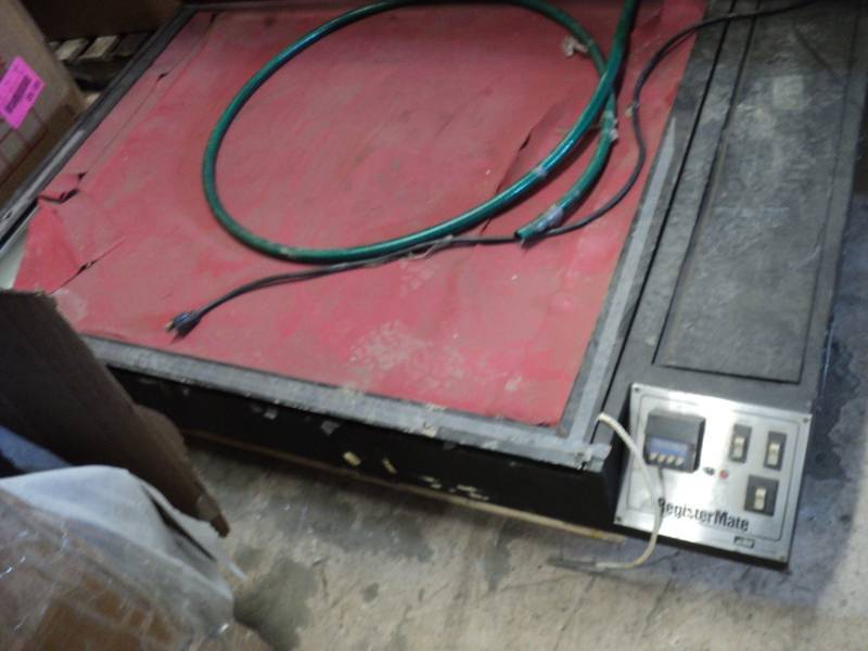 lot 45 image: Lighted Tracing Table with extra li...