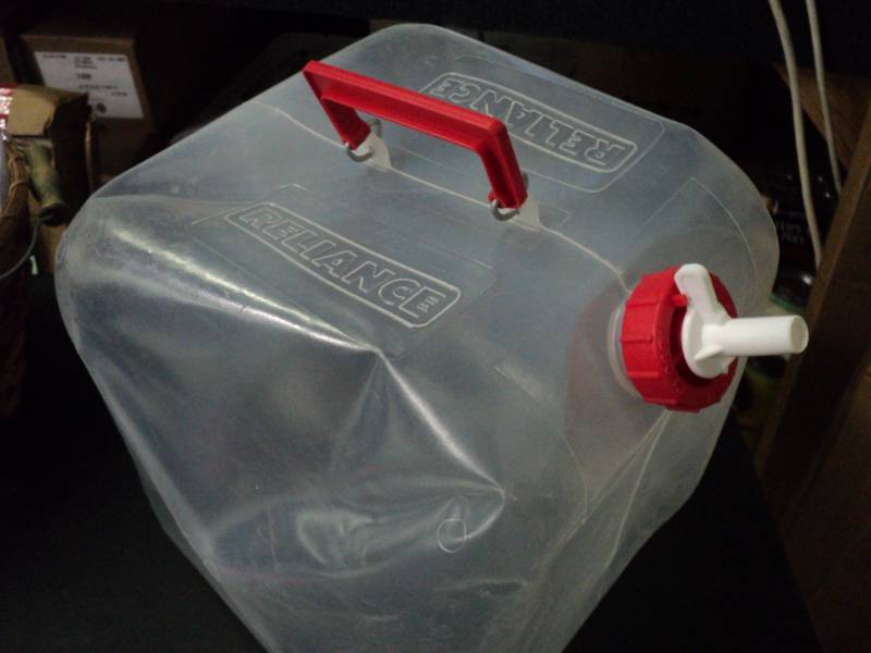 lot 72 image: Lot of 10 - 5 Gallon Collapsible Wa...