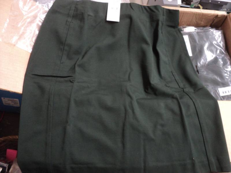 lot 98 image: Lot of 40 J. Hill Hunter green Skir...