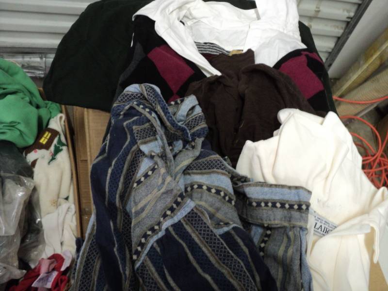 lot 104 image: Box of Clothing- Various Sizes mos...