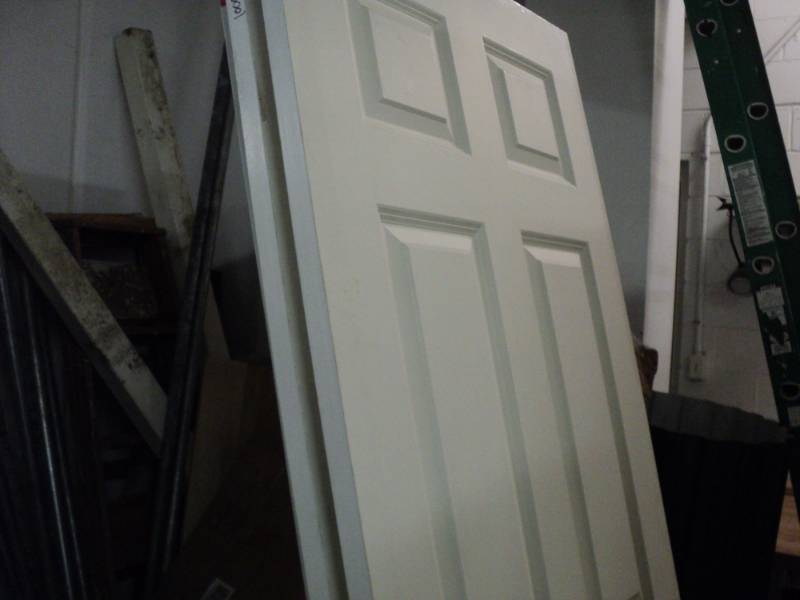 lot 118 image: JELD-WEN Door 30 x 80 2 Panel...