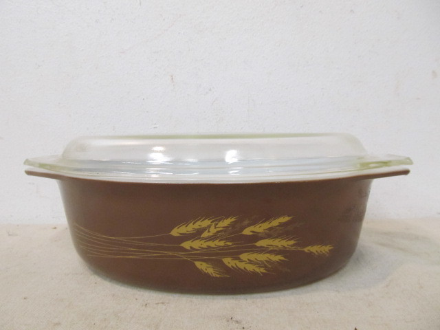 lot 25 image: Vintage PYREX Autumn Harvest Casserole Dish