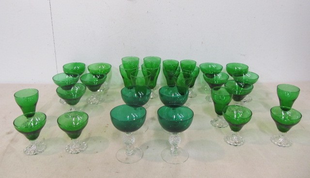 lot 27 image: Large Lot of Vintage Green Glasses