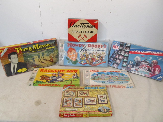 lot 29 image: Nice Lot of Vintage Board Games etc