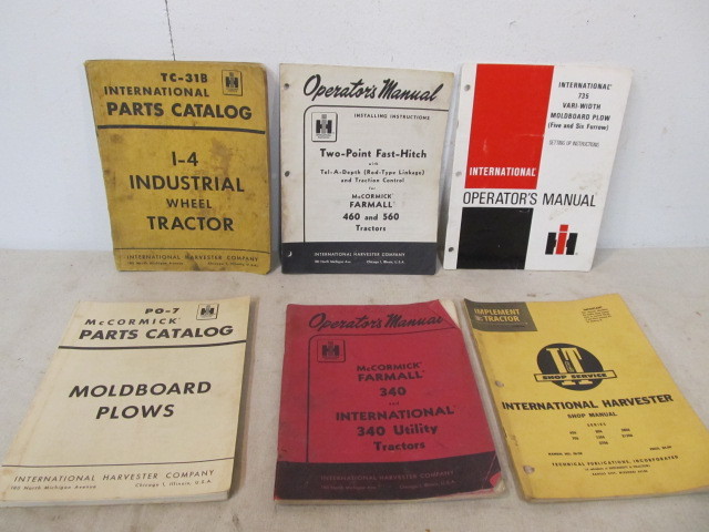 lot 34 image: Lot of Vintage 1950s Tractor Repair & Service Manuals - INTERNATIONAL HARVESTER