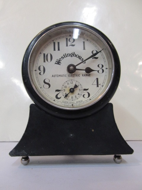 lot 42 image: Orig Vintage 1920s WESTINGHOUSE Industrial Style Desk Clock