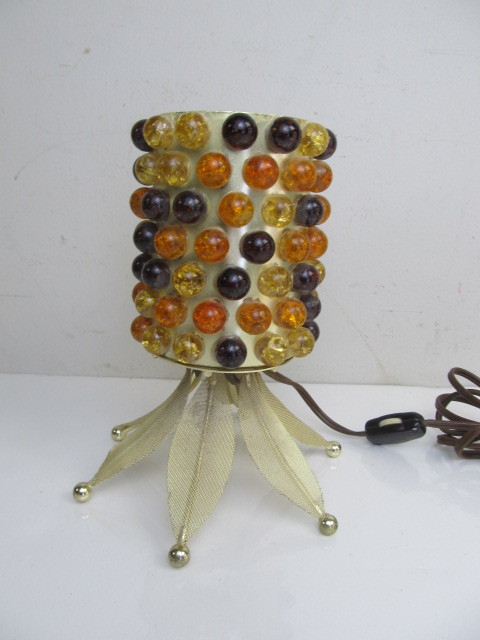 lot 198 image: Mid Century Lucite Ball Atomic Style Desk Lamp