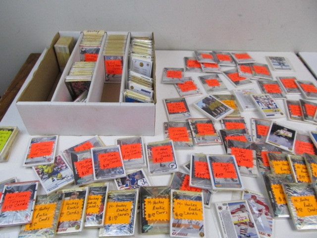 lot 71 image: LARGE LOT of Hockey Cards - Stars & Rookies