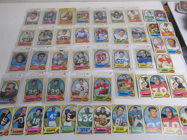 lot 85 image: Lot of 1970 Topps Football Cards