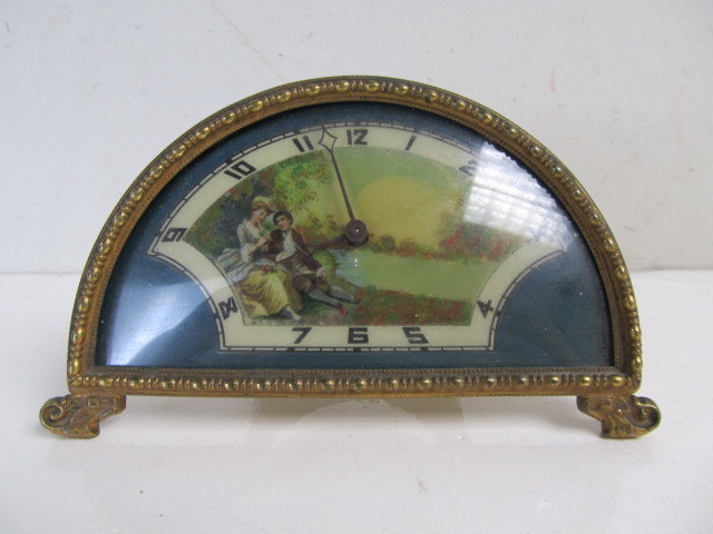 lot 98 image: Vintage Deco 1930s Arched Desk Clock