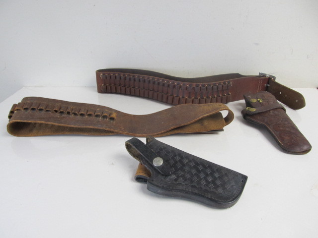 lot 188 image: Vintage Leather Ammo Gun Belts & Holsters