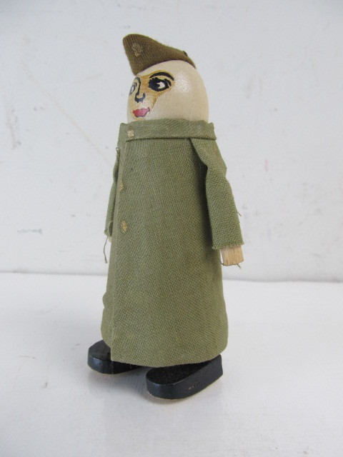 lot 179 image: Original 1940s WILSONS WALKIES Wooden Toy Ramp Walker