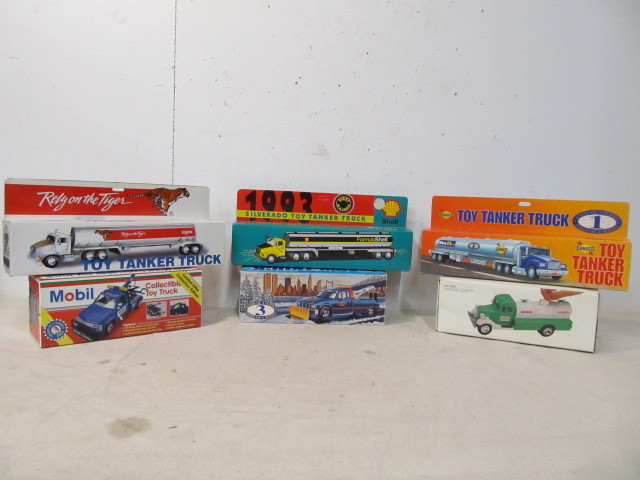 lot 209 image: Lot of 6 Older Diecast Gas & Oil Advertising Trucks