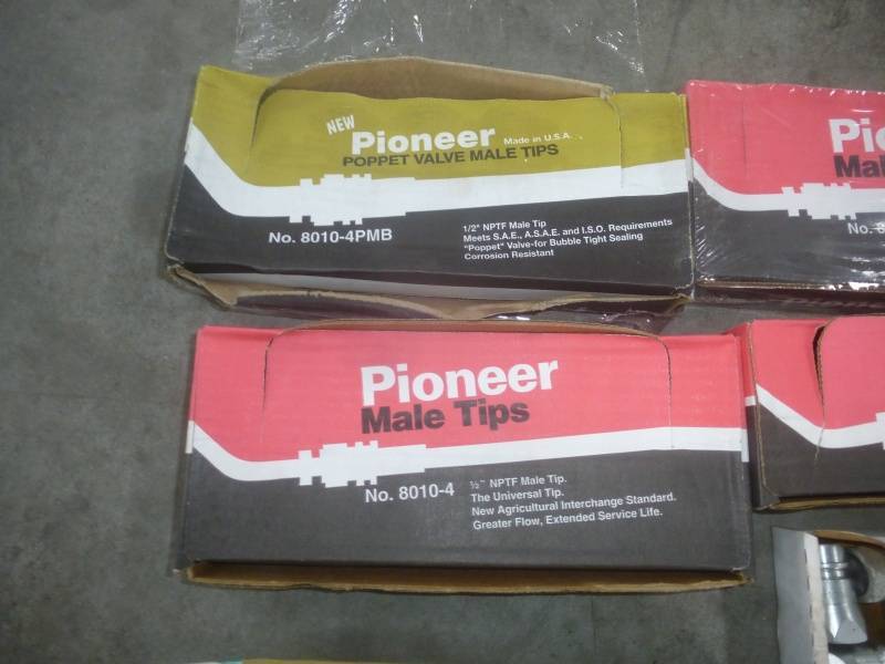 Pioneer Hydraulic Couplets