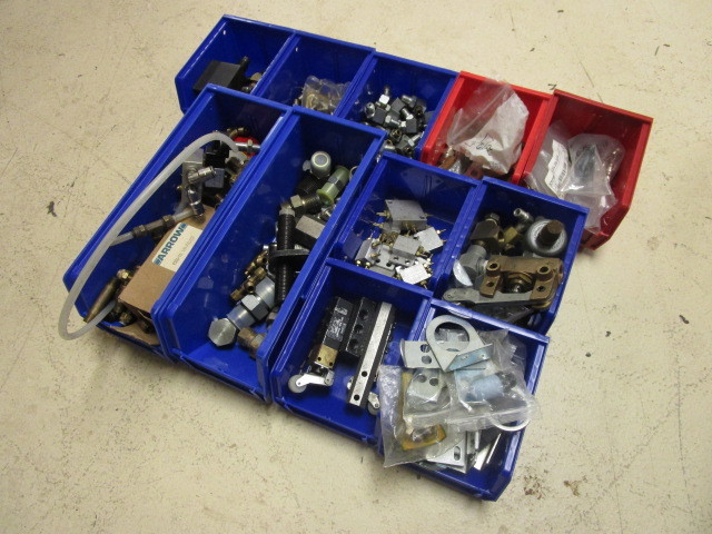 HYDRAULIC FITTINGS, AIR FITTINGS, PNEUMATIC COMPONENTS, ETC.