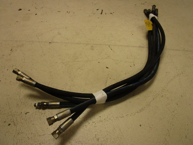HYDRAULIC HOSES W FITTINGS