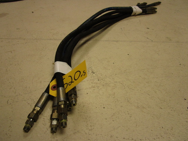 HYDRAULIC HOSES W FITTINGS