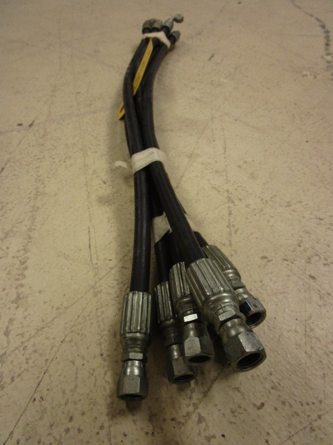 HYDRAULIC HOSES W FITTINGS