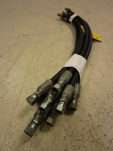 HYDRAULIC HOSES W FITTINGS
