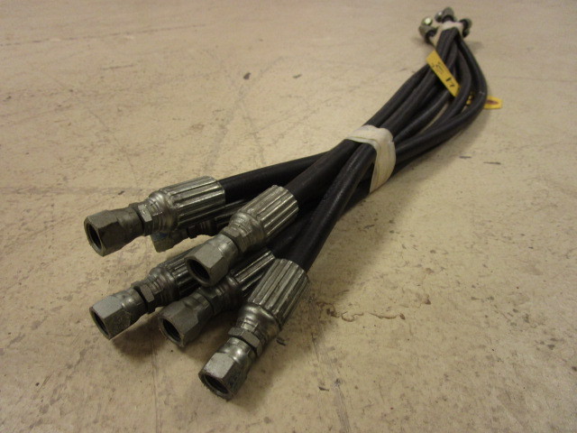 HYDRAULIC HOSES W FITTINGS