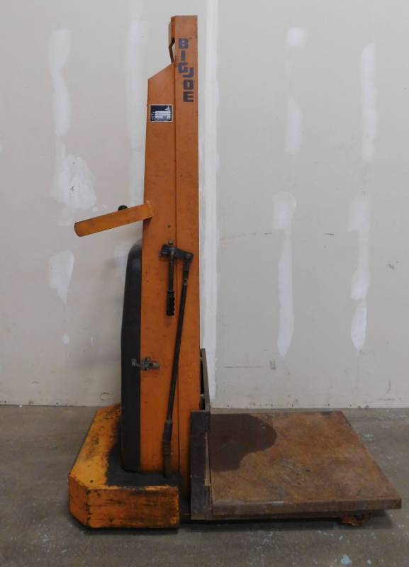 lot 13 image: Big Joe1518-R5  Lift