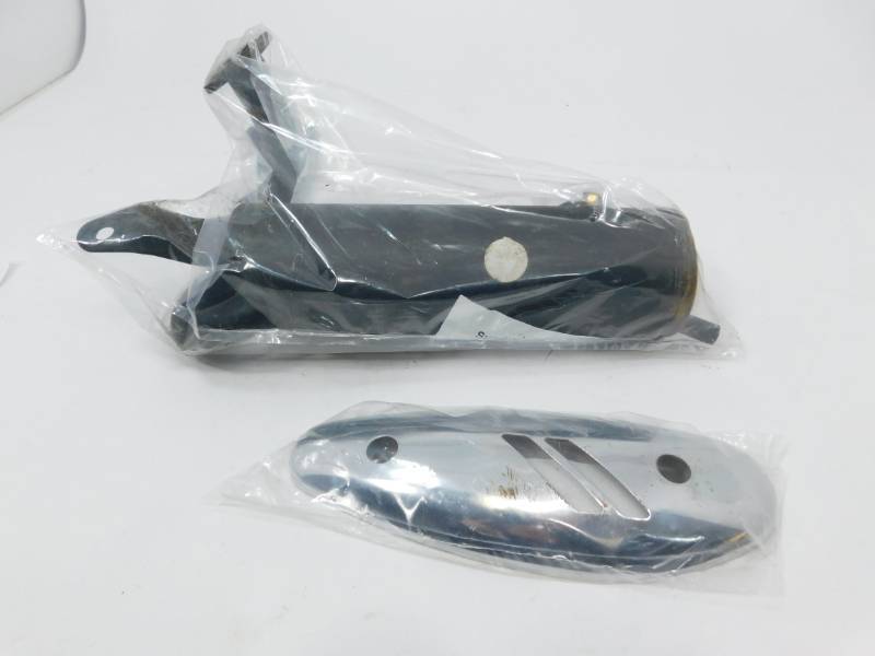 2004 Sundiro 50cc Scooter Part--Muffler Guard & Muffler & Exhaust Assembly
