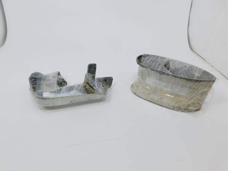 1963 (40HP) Evinrude 40353D Boat Motor Part - Gearcase Extension & Port Stern Bracket