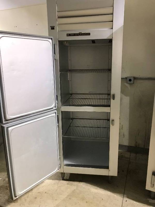lot 17 image: Traulsen Inc., Mod #GHT 1-32 WUT, split one door commercial refrigerator, NSF 115 voltsRuns Cools