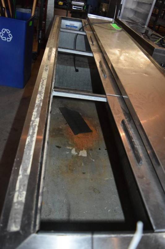 lot 10 image: Superior DW94 Beverage Cooler, 115V, Single Phase -14 Door Beer Cooler96X30X36- Runs Cools