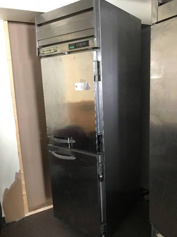 lot 19 image: &nbspBeverage Air Single Split Door Cooler Runs Cools