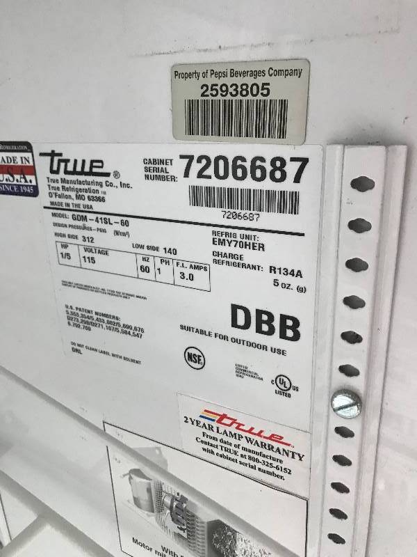 lot 20 image: True 2 Door Glass Sliding CoolerGDM -41SL-60Runs Cools