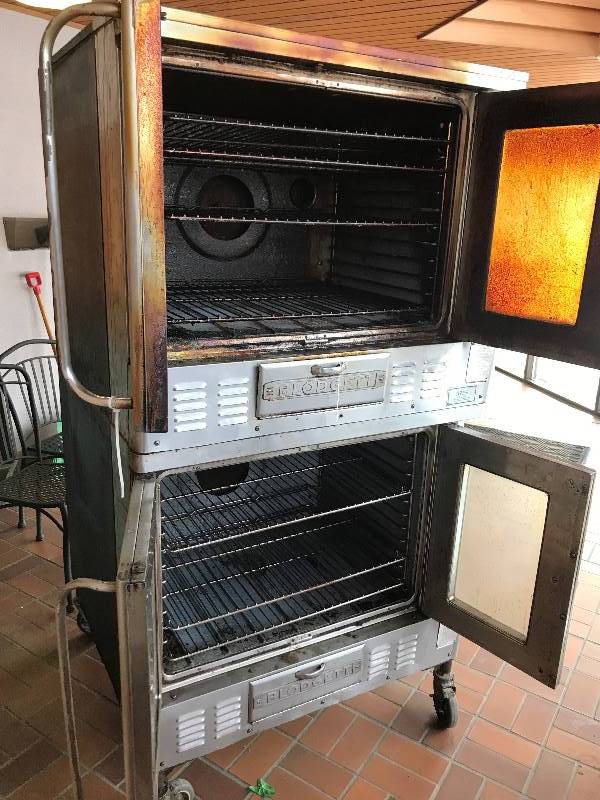 lot 21 image: Double Stack Blodgett Convection Oven
