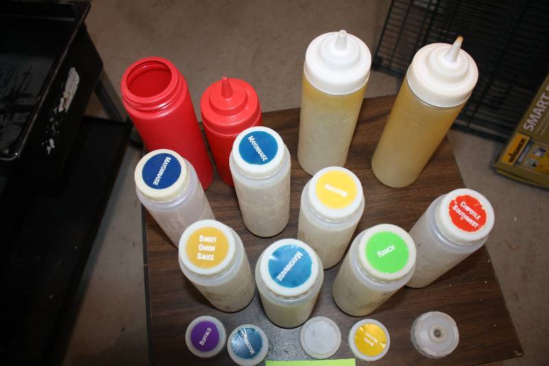 lot 156 image: Plastic Bottles