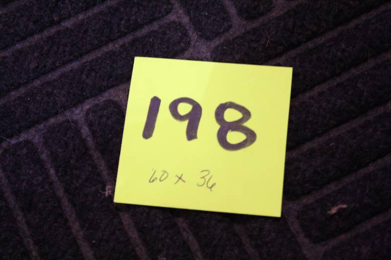lot 198 image: Rug