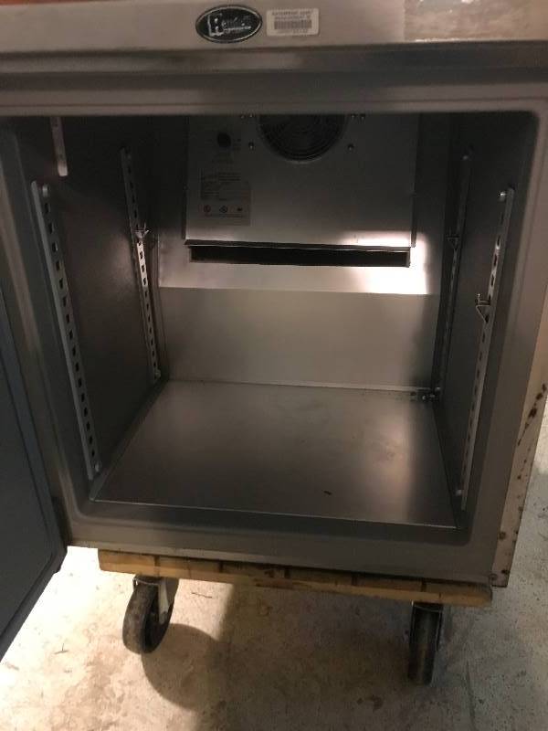 lot 38 image: Randell Single Door Undercounter RefrigeratorRuns Cools