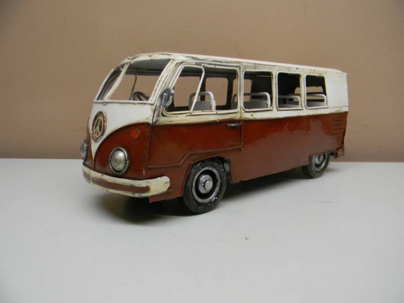 lot 32 image: VINTAGE URBAN FOLK ART VW BUS - VERY COOL ORIGINAL PIECE - SEE PICTURES