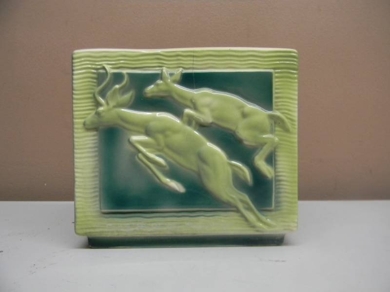 lot 54 image: ANTIQUEVINTAGE CERAMIC DEER HOLDER PEN, CARD, NAPKIN, PLANTER - SEE PICTURES