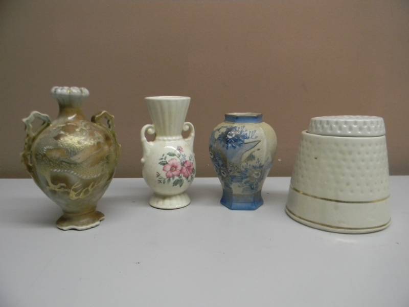 lot 63 image: ANTIQUEVINTAGE COLLECTION OF JAR & VASES - PLEASE SEE PICTURES FOR VALUE - SEE PICTURES