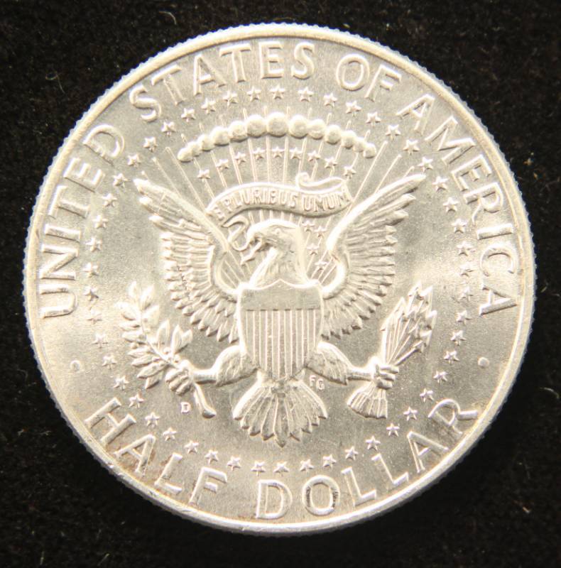 lot 40 image: 1964-D KENNEDY SILVER HALF DOLLAR BU-UNC